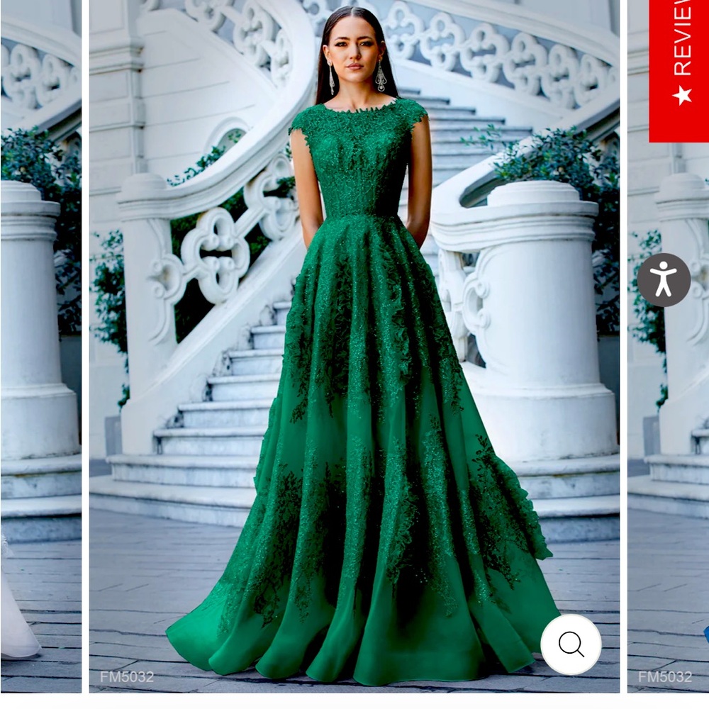 Azzure Couture Evening Gown! Never worn!